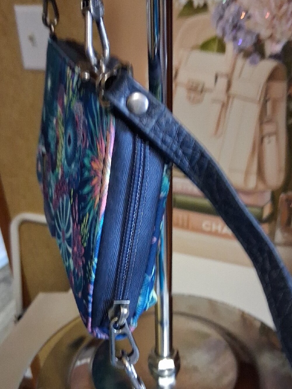 Sakroots Blue Floral Crossbody Wallet NWT - Picture 3 of 6